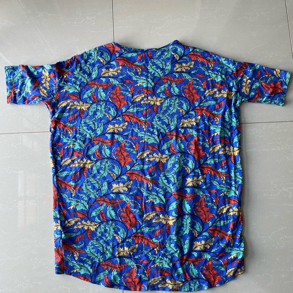 LulaRoe printed top - Picture 3 of 3